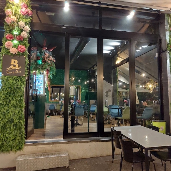 Foto 4: B Lounge Restaurant